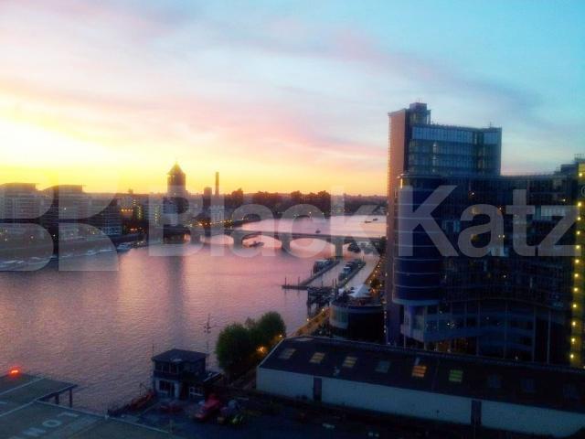 			NEW INSTRUCTION, 2 Bedroom, 1 bath, 1 reception Apartment			 Altura Tower Bridges Court , Battersea/Clapham Junction